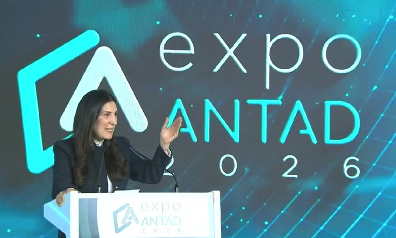 Kenia López Rabadán vincula seguridad en carreteras con la recaudación fiscal