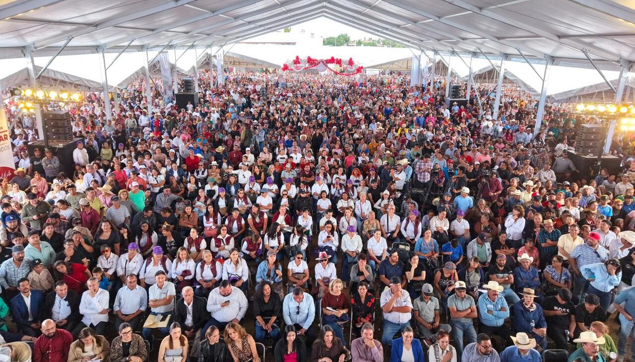 Asistentes al Foro Bienestar para Todas y Todos realizado en Fresnillo